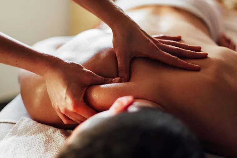 Le massage Ayurvédique - Un pilier essentiel pour une vie saine et équilibrée, Cavaillon, Hélène Rey